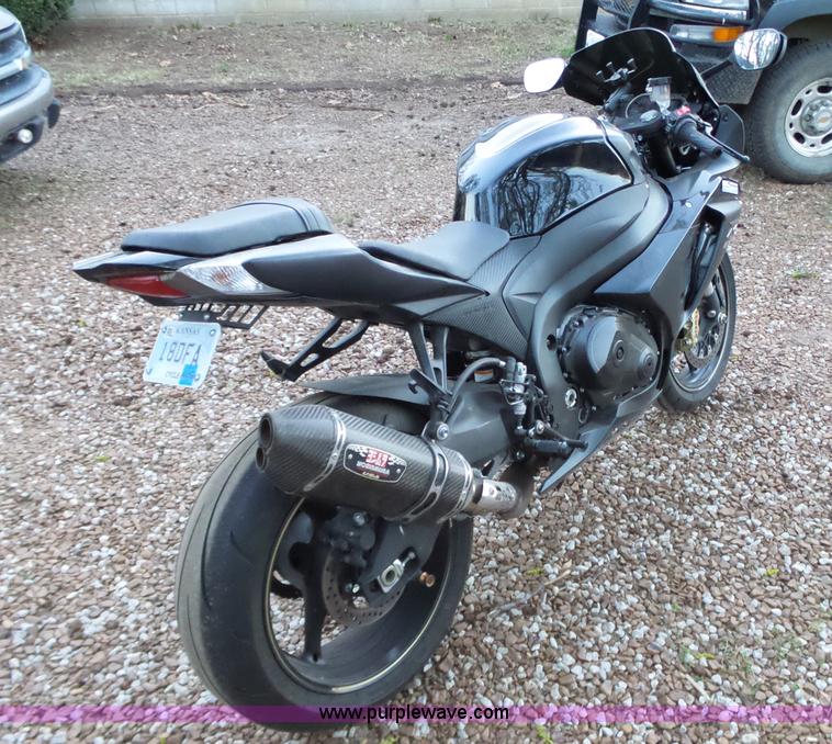 image for item BL9531 2013 Suzuki GSX-R1000 motorcycle