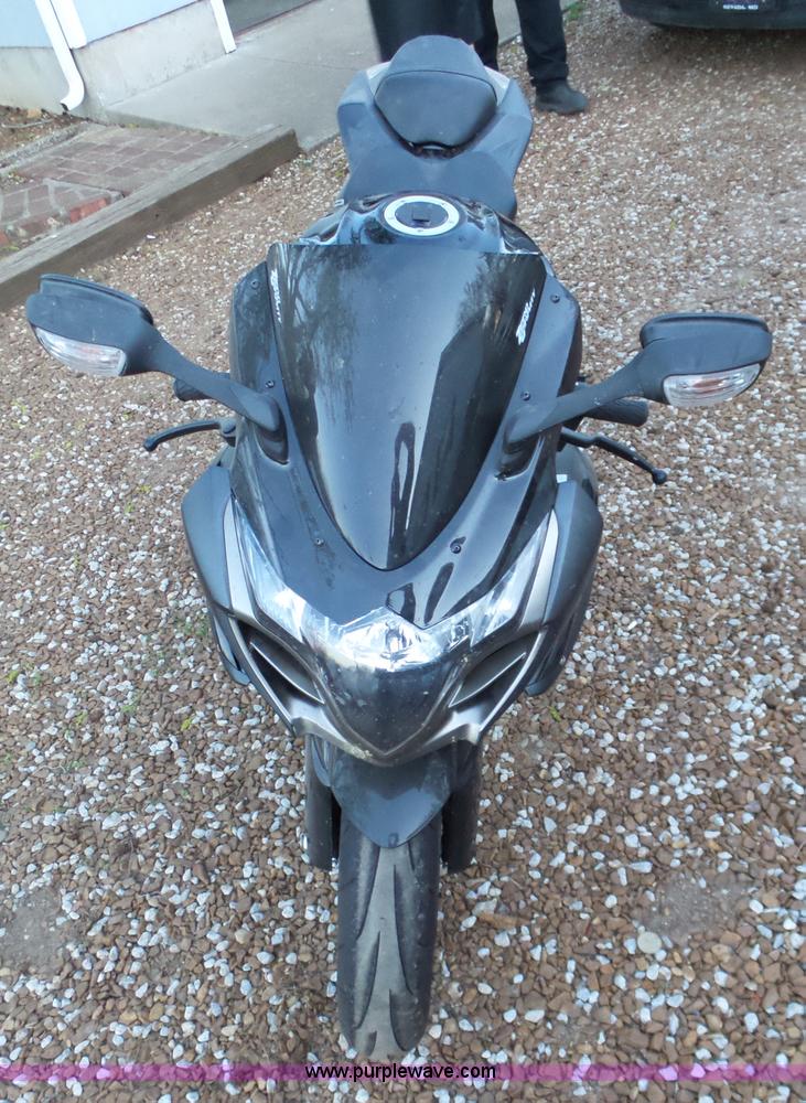 image for item BL9531 2013 Suzuki GSX-R1000 motorcycle