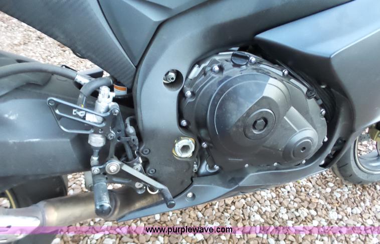 image for item BL9531 2013 Suzuki GSX-R1000 motorcycle