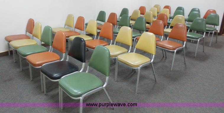 image for item BN9553 (63) assorted chains