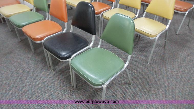 image for item BN9553 (63) assorted chains