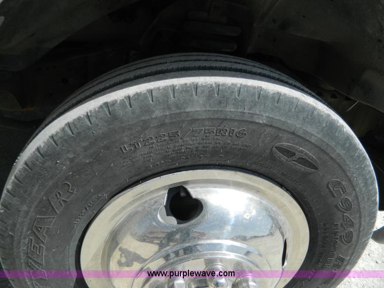 image for item F1270 2002 Ford 801 ambulance