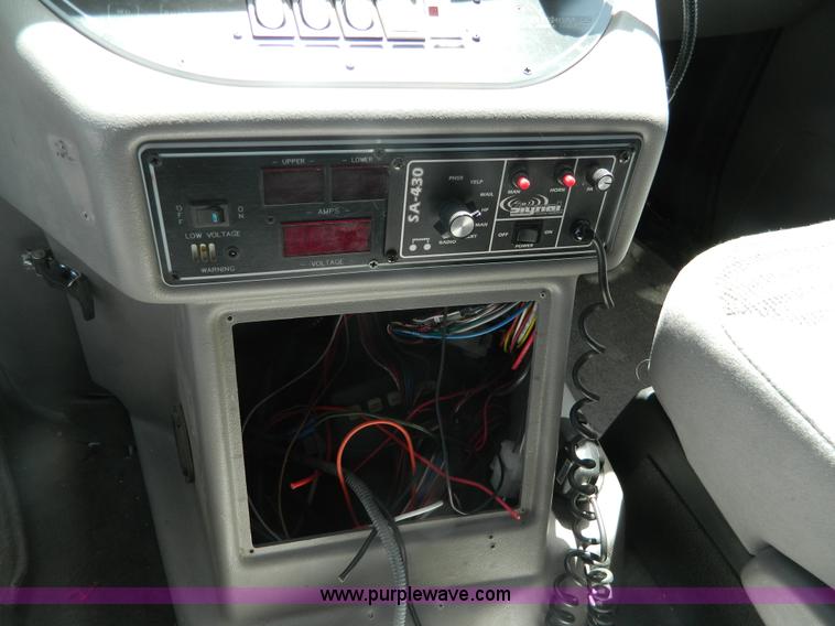 image for item F1270 2002 Ford 801 ambulance