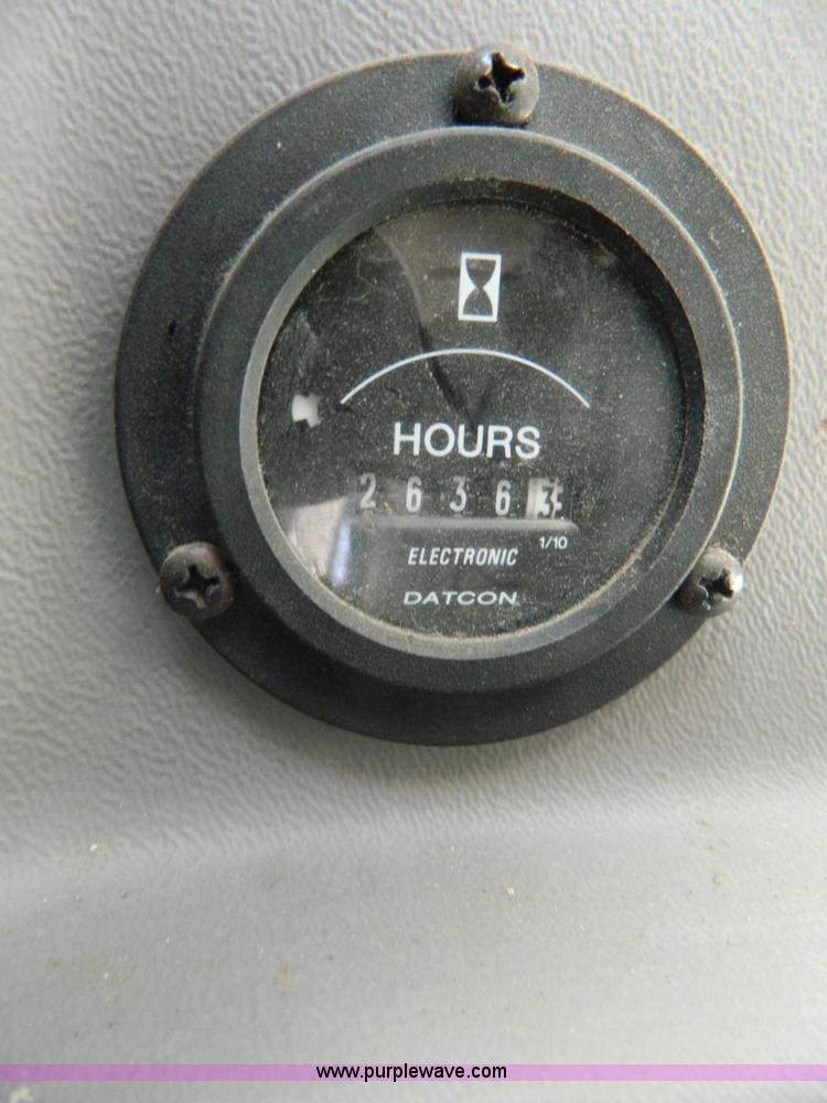 image for item F1270 2002 Ford 801 ambulance