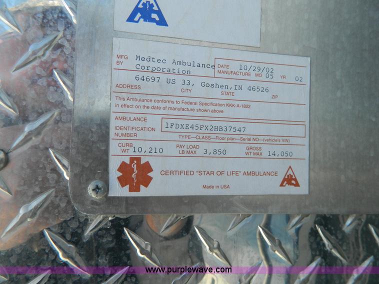 image for item F1270 2002 Ford 801 ambulance