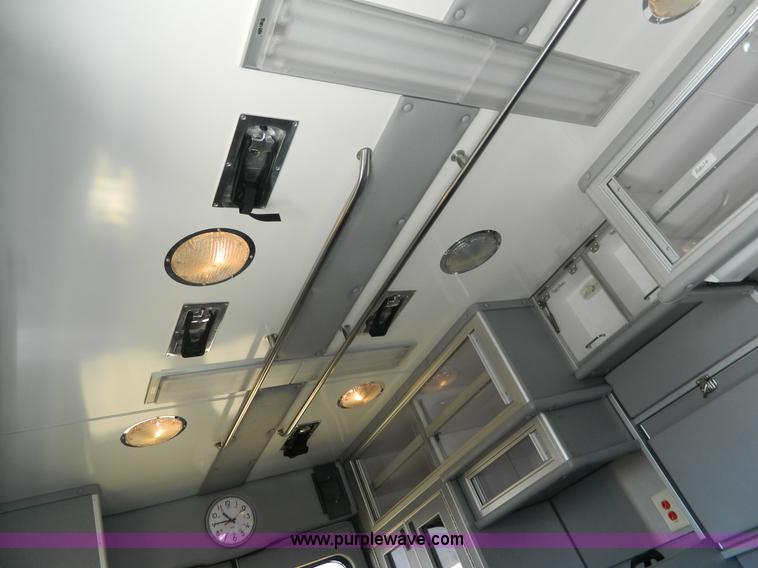 image for item F1270 2002 Ford 801 ambulance