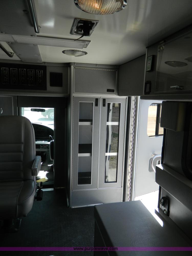 image for item F1270 2002 Ford 801 ambulance