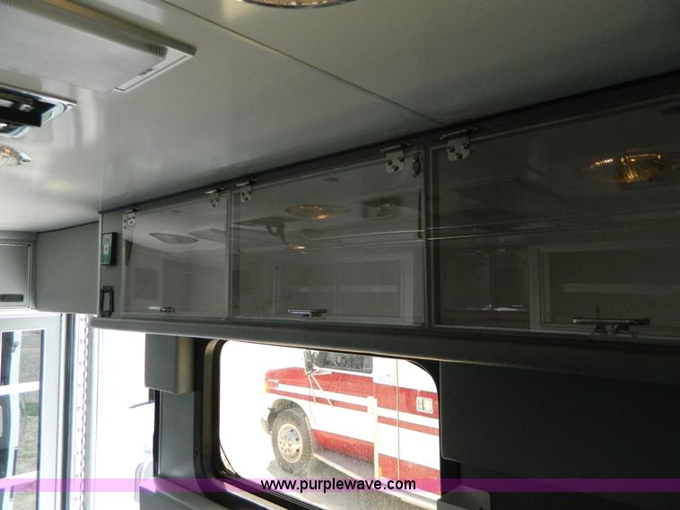 image for item F1270 2002 Ford 801 ambulance