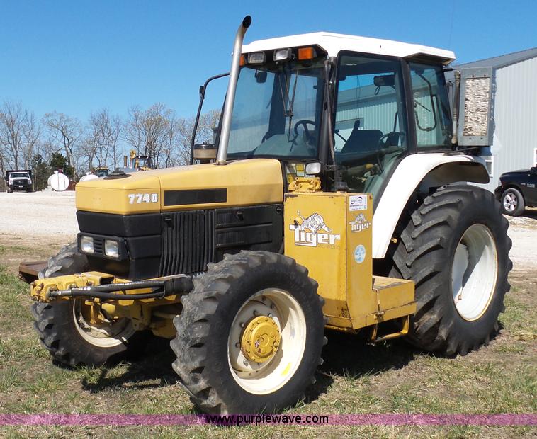 image for item G3741 1997 New Holland 7740 MFWD tractor