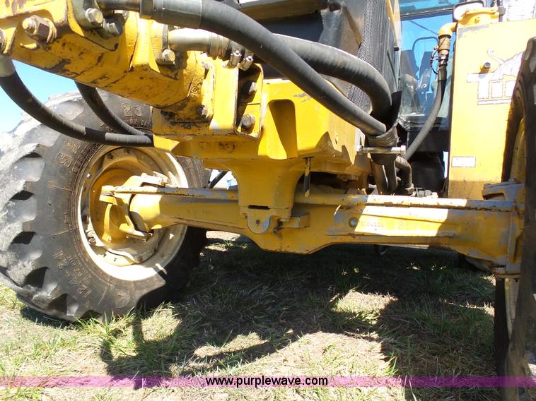 image for item G3741 1997 New Holland 7740 MFWD tractor