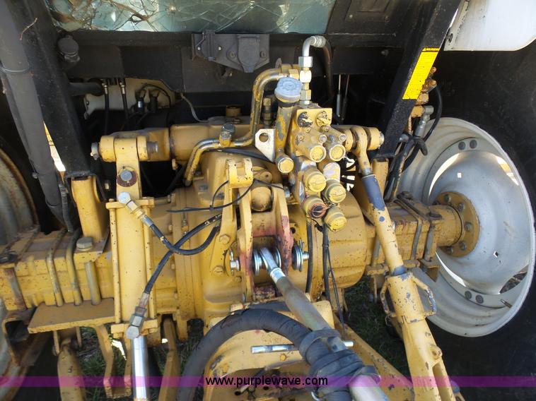 image for item G3741 1997 New Holland 7740 MFWD tractor