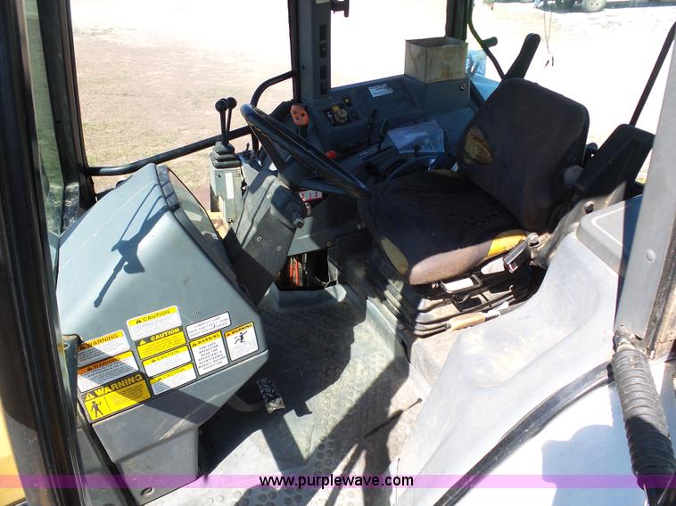 image for item G3741 1997 New Holland 7740 MFWD tractor