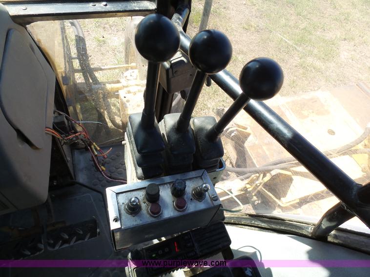 image for item G3741 1997 New Holland 7740 MFWD tractor