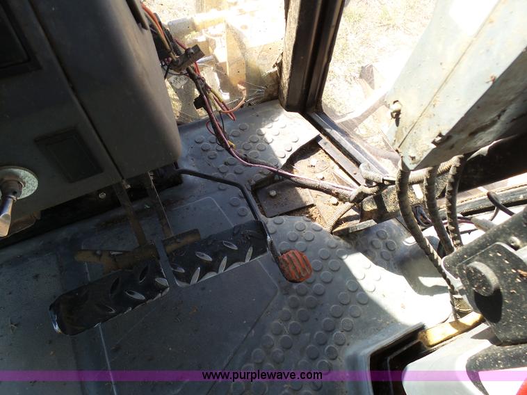 image for item G3741 1997 New Holland 7740 MFWD tractor