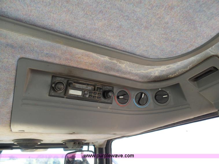 image for item G3741 1997 New Holland 7740 MFWD tractor