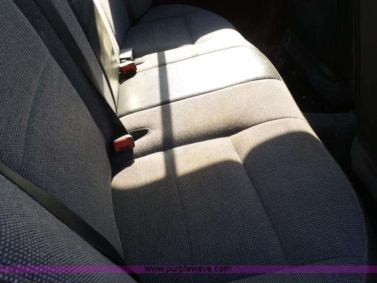 image for item J4147 2003 Ford Crown Victoria Police Interceptor