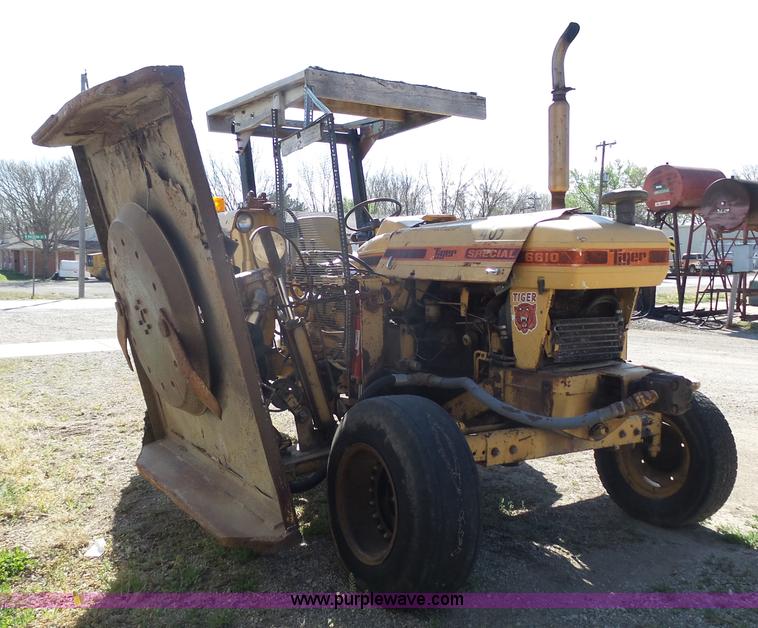 image for item J4148 Ford Tiger Special 6610 tractor
