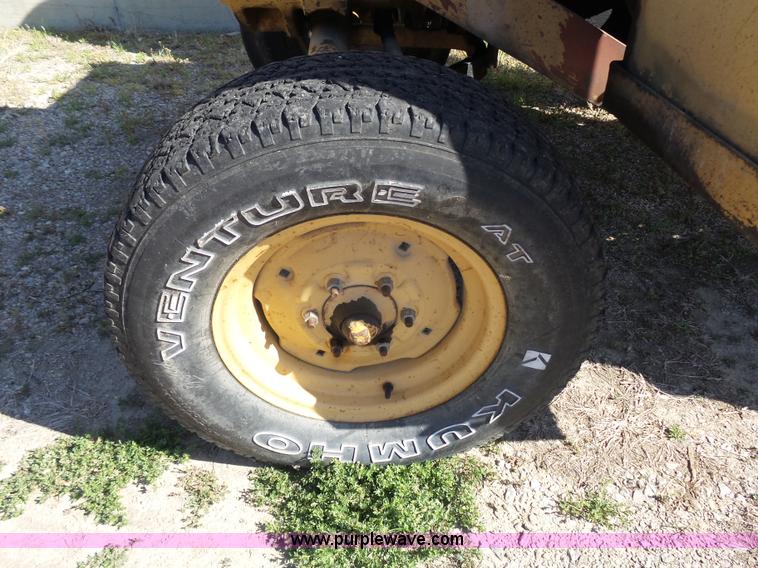 image for item J4148 Ford Tiger Special 6610 tractor