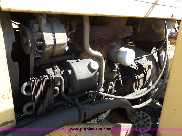 image for item J4148 Ford Tiger Special 6610 tractor