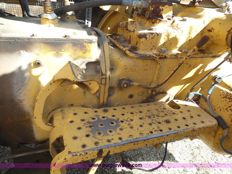 image for item J4148 Ford Tiger Special 6610 tractor