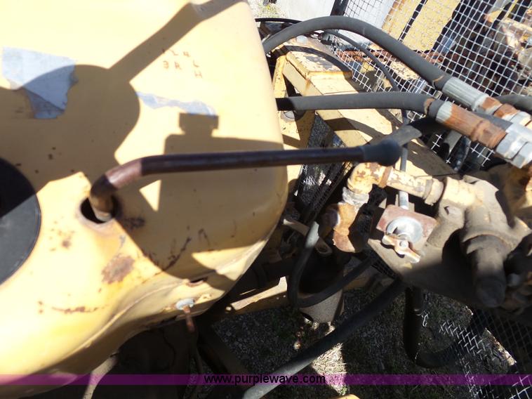 image for item J4148 Ford Tiger Special 6610 tractor