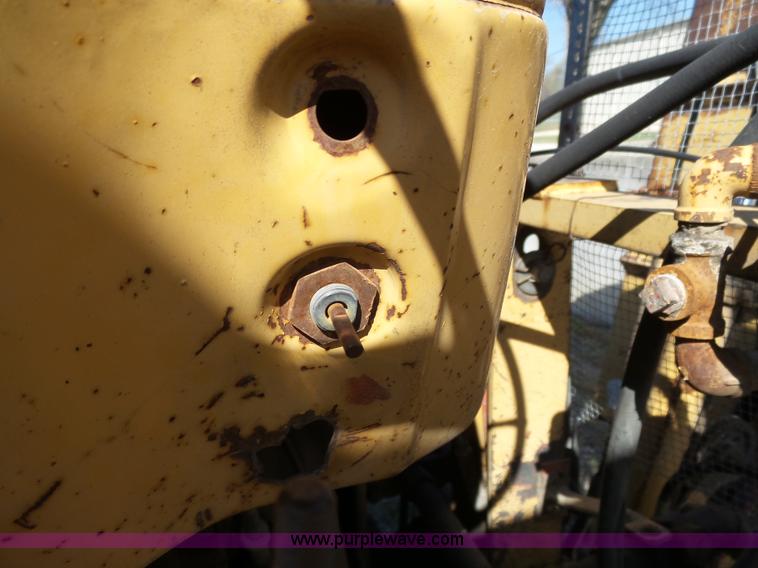 image for item J4148 Ford Tiger Special 6610 tractor