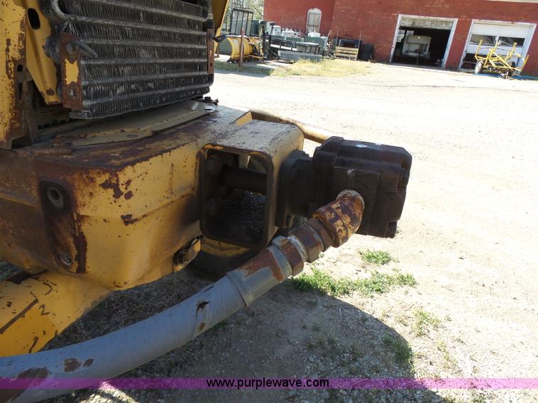 image for item J4148 Ford Tiger Special 6610 tractor