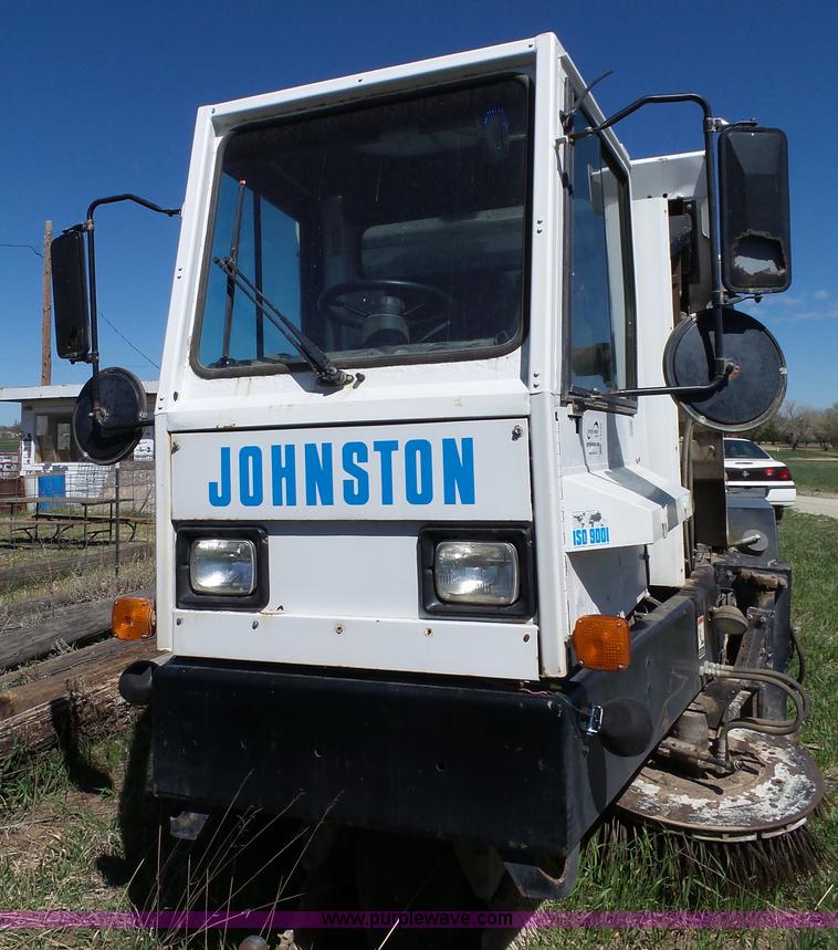 image for item J4164 1996 Johnston street sweeper