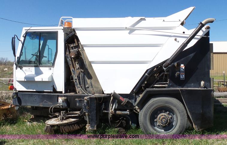 image for item J4164 1996 Johnston street sweeper