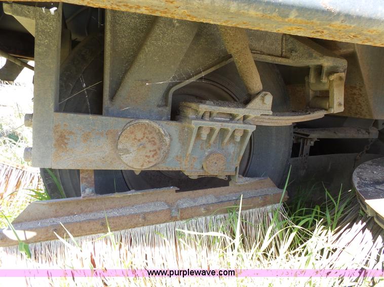 image for item J4164 1996 Johnston street sweeper