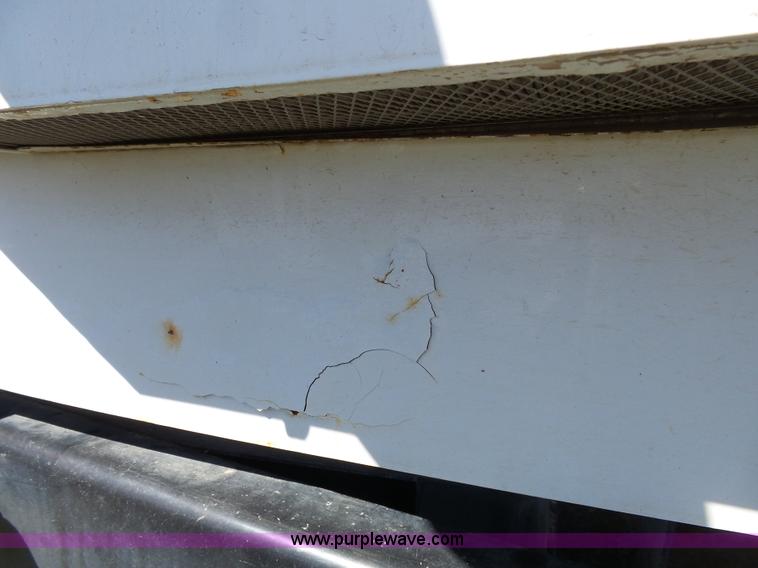 image for item J4164 1996 Johnston street sweeper