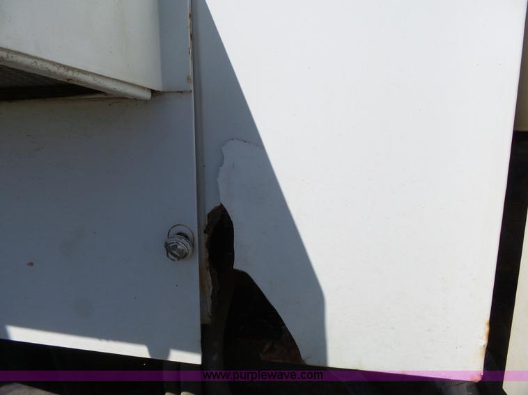 image for item J4164 1996 Johnston street sweeper