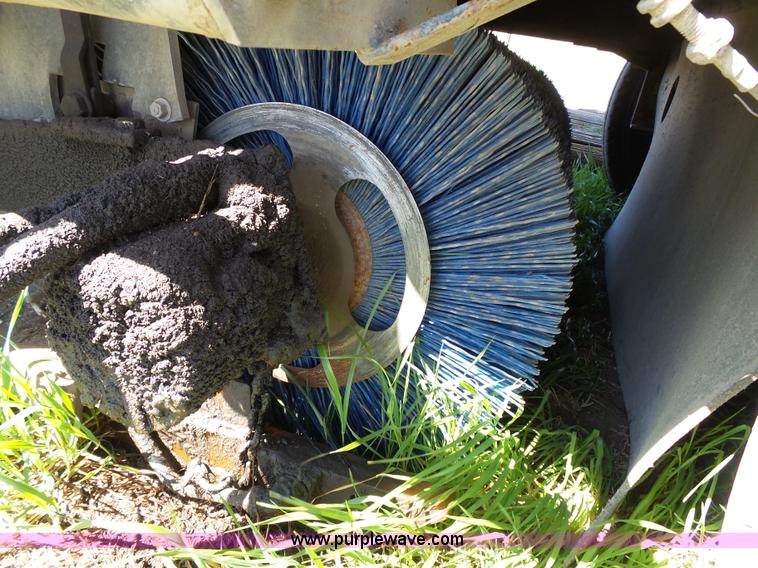 image for item J4164 1996 Johnston street sweeper