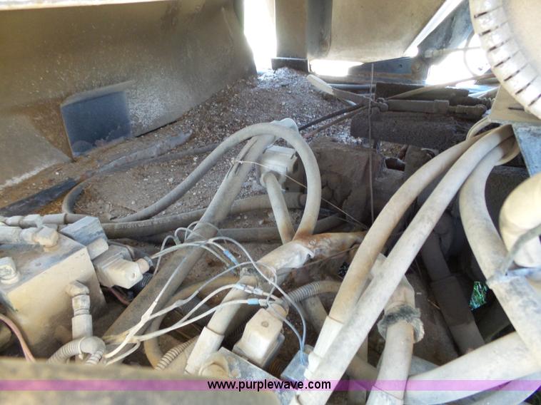 image for item J4164 1996 Johnston street sweeper