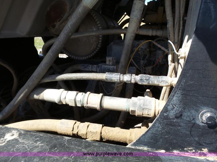 image for item J4164 1996 Johnston street sweeper