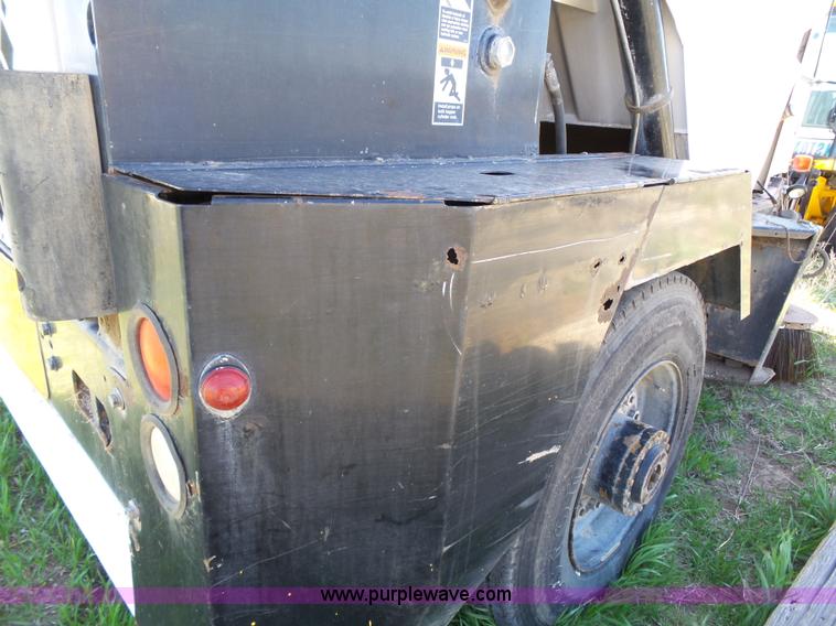 image for item J4164 1996 Johnston street sweeper