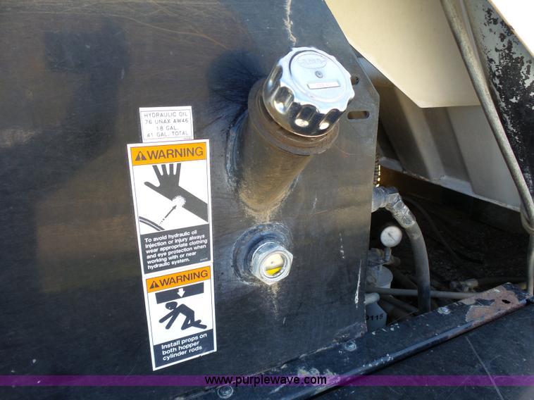 image for item J4164 1996 Johnston street sweeper