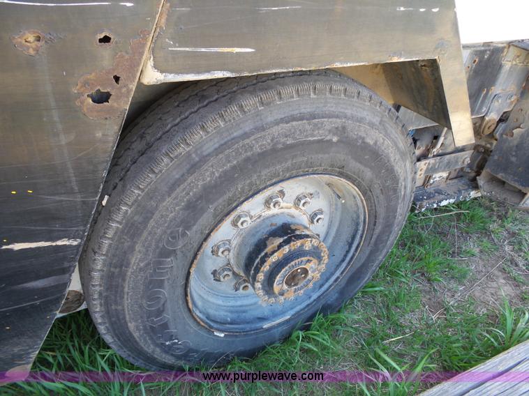 image for item J4164 1996 Johnston street sweeper