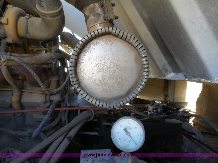 image for item J4164 1996 Johnston street sweeper