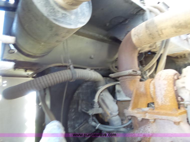 image for item J4164 1996 Johnston street sweeper