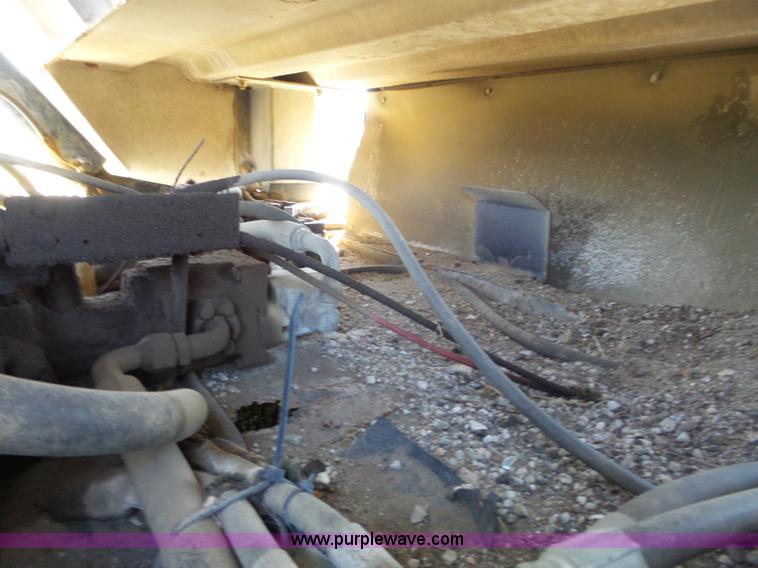 image for item J4164 1996 Johnston street sweeper