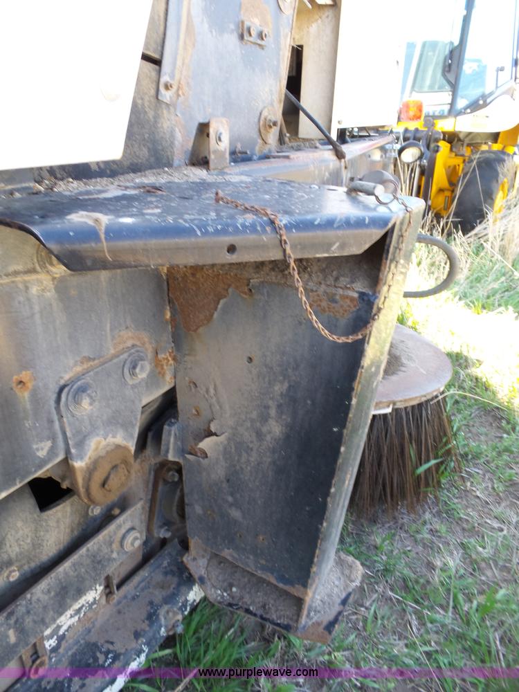 image for item J4164 1996 Johnston street sweeper