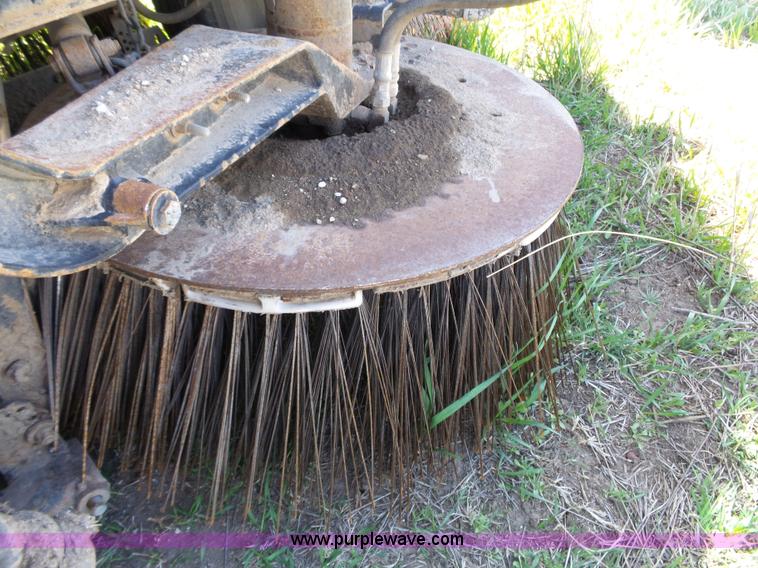 image for item J4164 1996 Johnston street sweeper