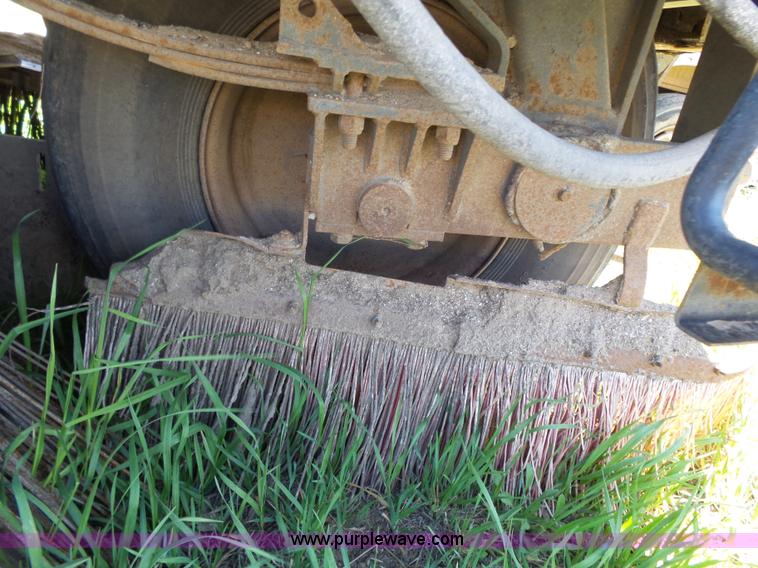 image for item J4164 1996 Johnston street sweeper