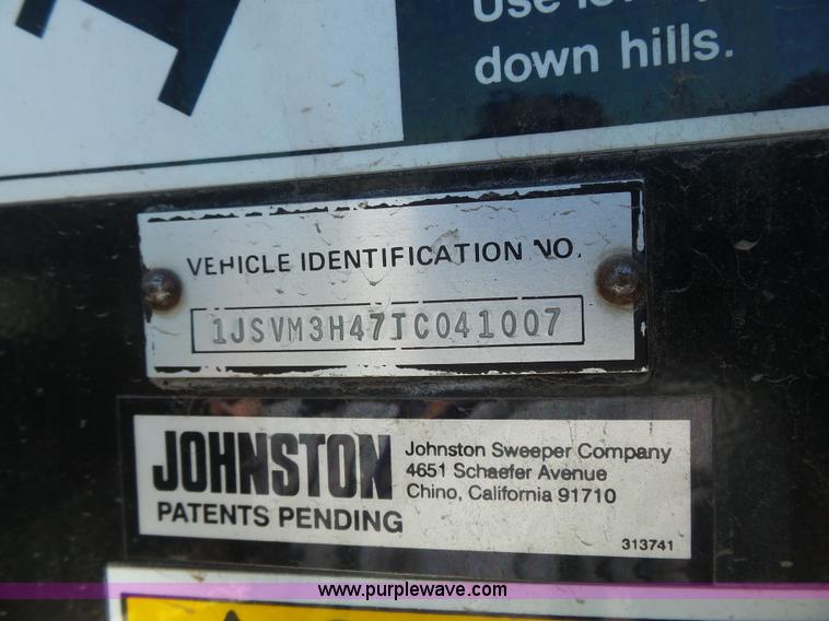 image for item J4164 1996 Johnston street sweeper