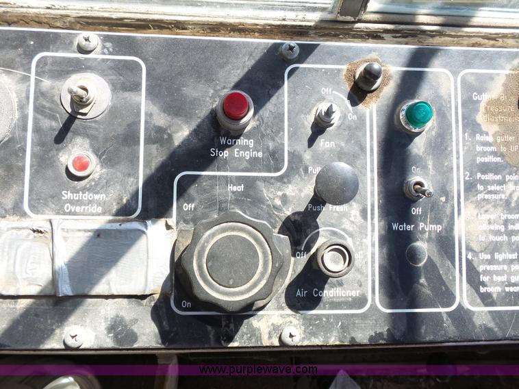 image for item J4164 1996 Johnston street sweeper