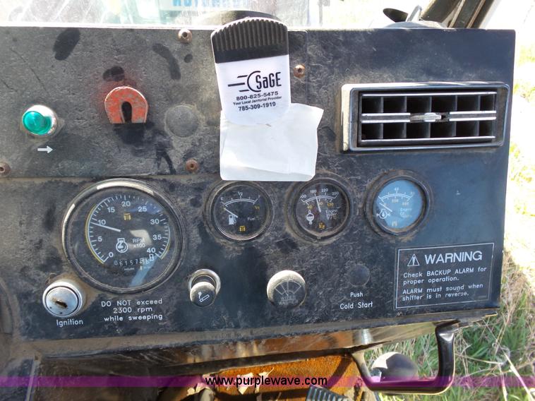 image for item J4164 1996 Johnston street sweeper