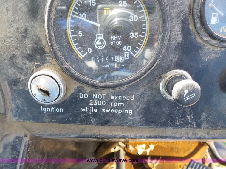 image for item J4164 1996 Johnston street sweeper