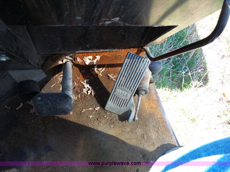 image for item J4164 1996 Johnston street sweeper