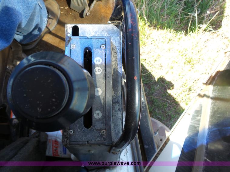 image for item J4164 1996 Johnston street sweeper